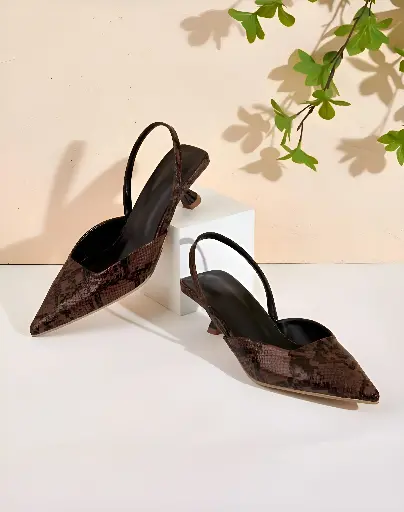Women's Patent Pointed Toe Cutout Singback Spool Low Heel Pumps