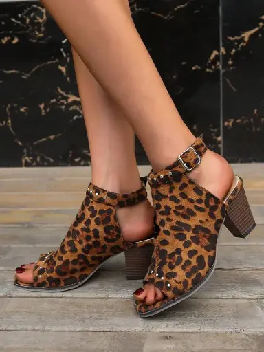 Women's Casual Sandals Peep Toe Ankle Strap Buckle Block Heel Retro Summer Shoes